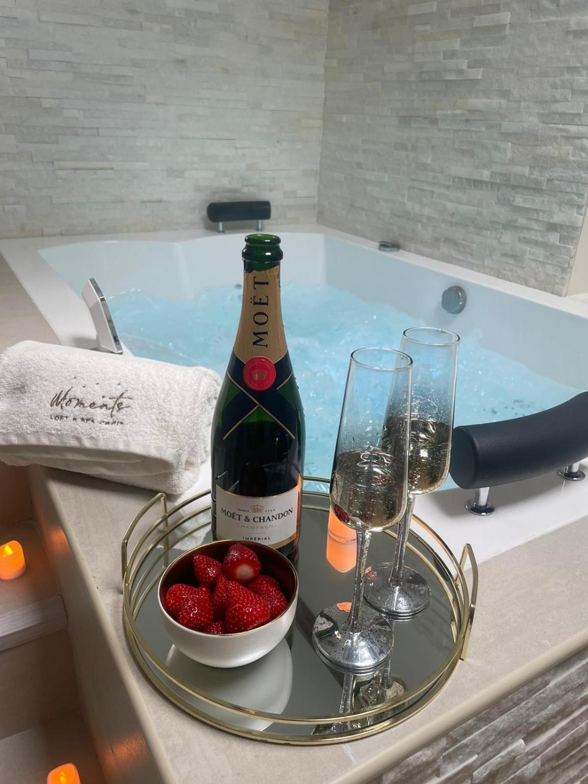 Moments Loft & Spa Paris 蒙泰松 外观 照片
